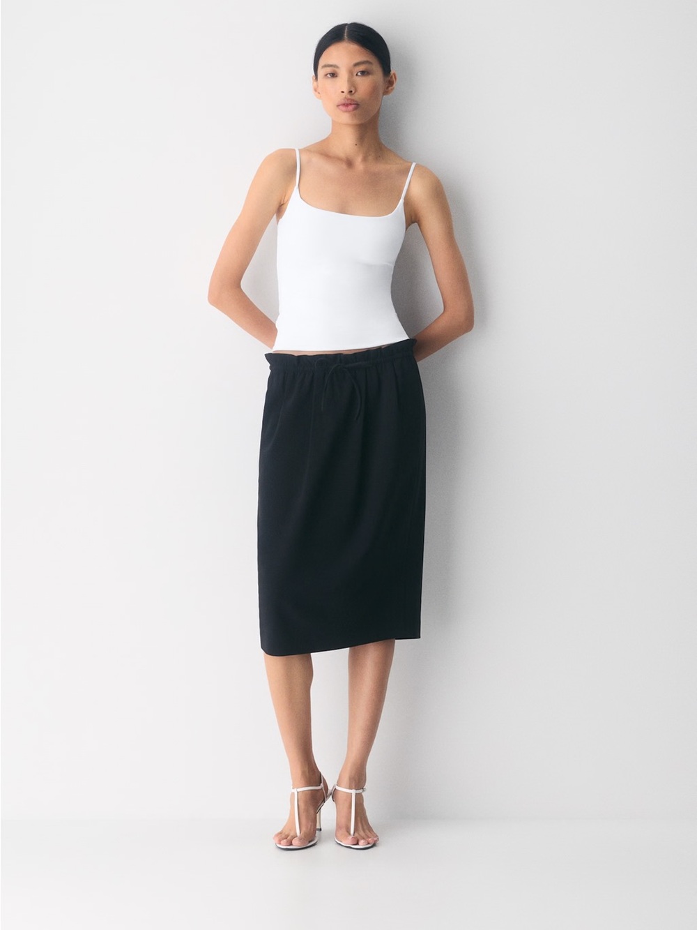Aritzia Original Contour Presence Cami Tank NWT XS